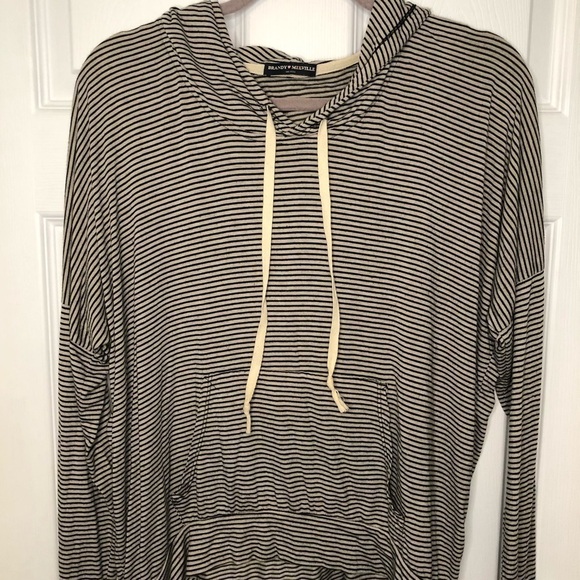 BRANDY Melville Striped Lightweight Soft Cozy Hoodie - Picture 2 of 5